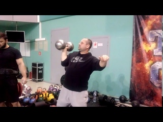 ГАНТЕЛЬ БЭЙБИ ИНЧ 53КГ С ДИАМЕТРОМ РУКОЯТИ В 60MM. ONE-HAND 53KG BABY INCH DUMBBELL CLEAN & PRESS.