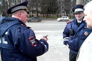В машине депутата Госдумы Сергея Мамаева найдена бомба - 3