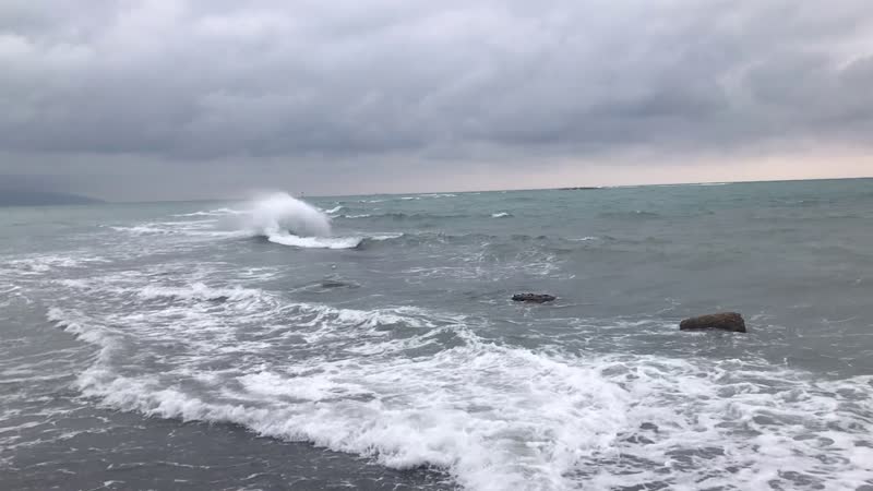 Шум моря, шум волн Звуки природы. Шторм в Чёрном