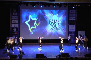 Progressive company LADIES FYC X