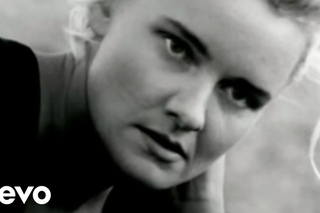 Eva Dahlgren - Vem Tänder stjärnorna