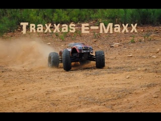 Traxxas E-Maxx Brushless Bashing on 4s [HD]
