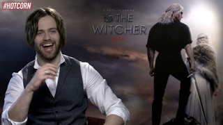 THE WITCHER 2 | Joey Batey Interview/Intervista | HOT CORN