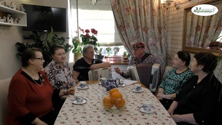 В ГОСТЯХ У ВАЛЕРИЯ БОЛОТОВА АНСАМБЛЬ НАРОДНОЙ ПЕСНИ БАБЬЕ ЛЕТО ВЕДУЩИЙ ПРОГРАММЫ ЮРИЙ КАЧНОВ!