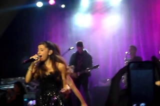 Ariana Grande - Baby I  (14/08/13 NYC)