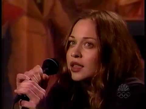 Fiona Apple Fast As You Can 1999 11
