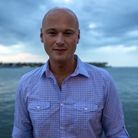 Олег Белов