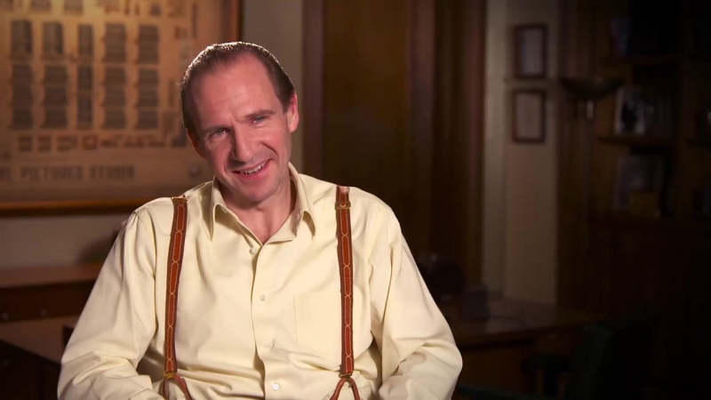 Ralph Fiennes, Hail