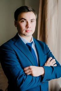 Рома Глухов