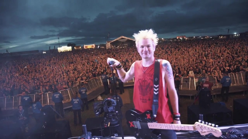 Sum 41 2017 European Festivals ( VOL