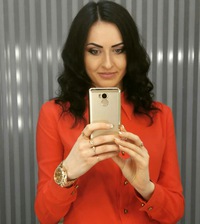 Анна Тихонова