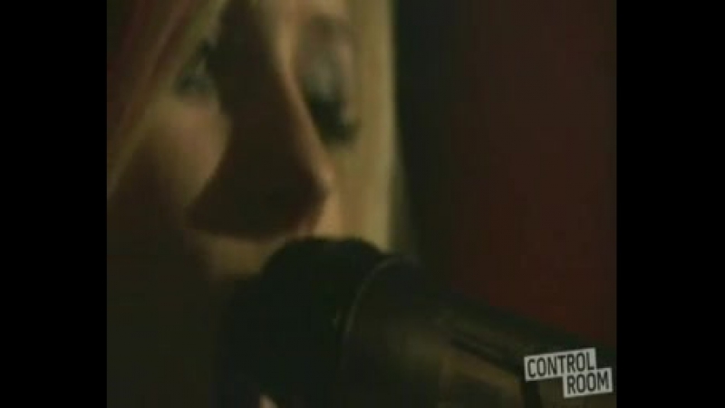 Avril Lavigne Knockin on Heavens Door ( Bob Dylan