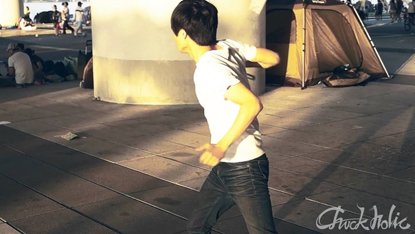 chuckholic 魂 arirang single nunchaku