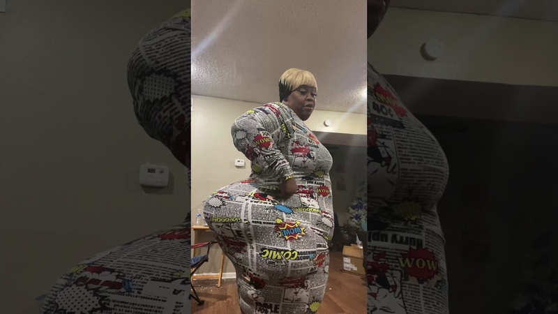 Mshollywoodtexas show off her first Dress from