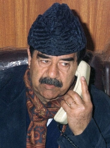 саддам хусейн привет. иракская пехота саддама хусейна в бою. саддам хусейн привет. саддам хусейн привет. саддам хусейн привет.