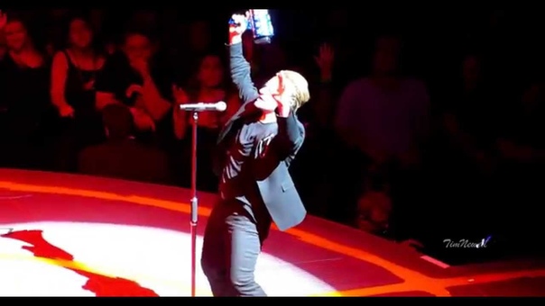 U2 Bullet the Blue Sky FANTASTIC VERSION in 4 K, United Center Chicago, June 28th,