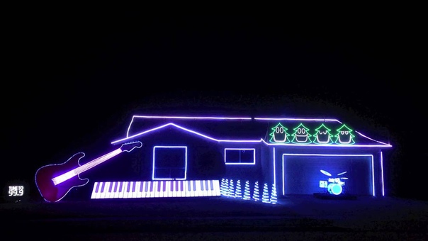 Hilarious and Amazing Christmas Light Show in Newark, California, Best of 2013 Christmas Can