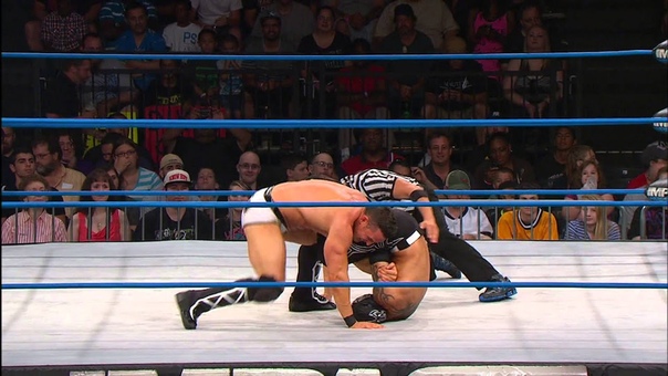 Xplosion: Jessie Godderz vs. Tigre