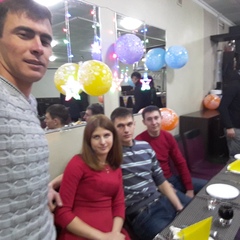 Руслан Анатольев, Уштобе